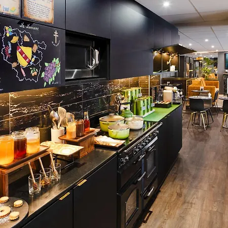 Mercure Centre Place Stanislas 4*