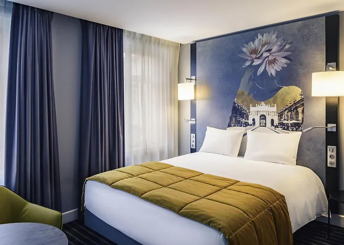 Отель Mercure Centre Place Stanislas Нанси