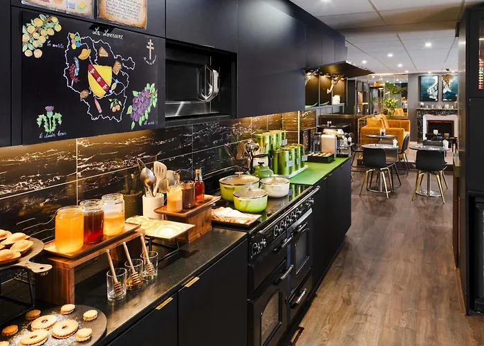 فندق Mercure Centre Place Stanislas 4*